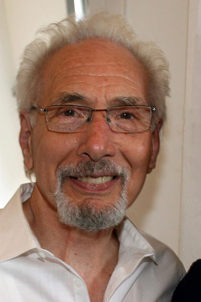 Saki Leading An MBSR Program In Amsterdam